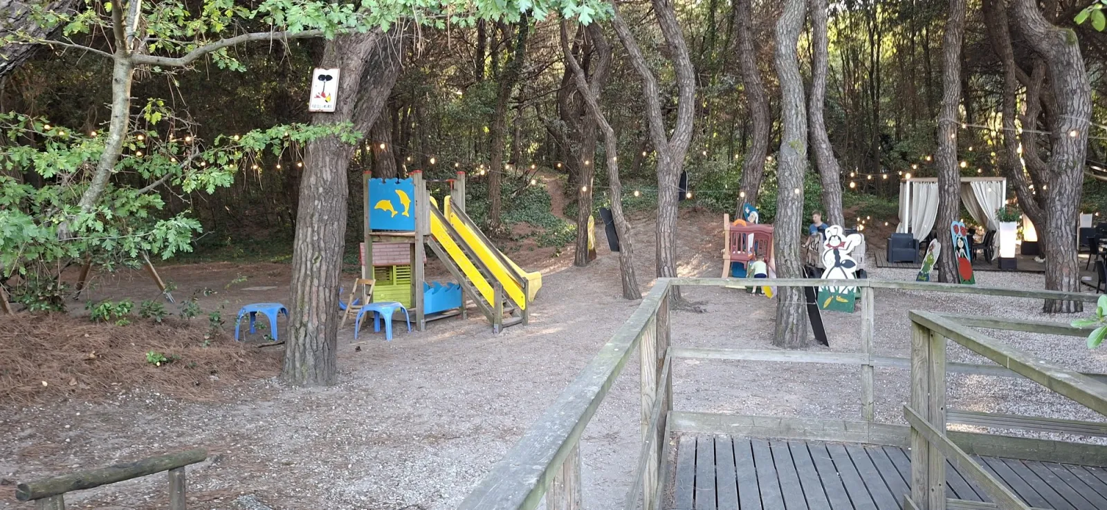 Spielplatz bei der Weinstube