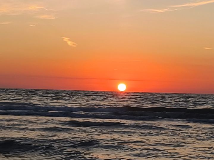 Sonnenaufgang am Strand · 1